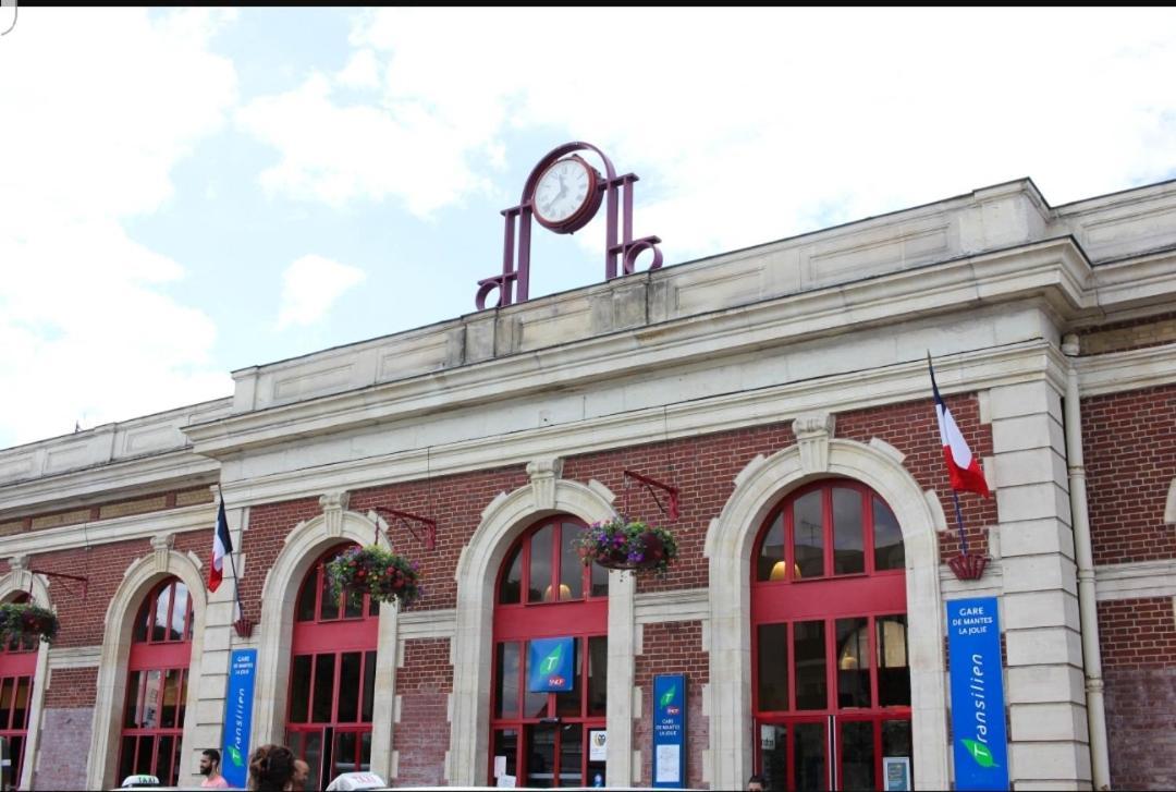 Verdun Mantes-la-Jolie Exterior photo